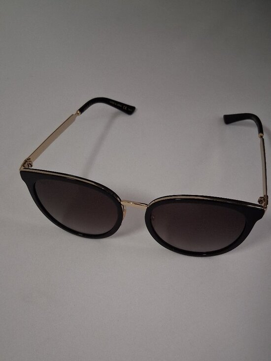 Gucci Women’s Sunglasses GG0077SK-001-56 – Black – New With Tags main image 7